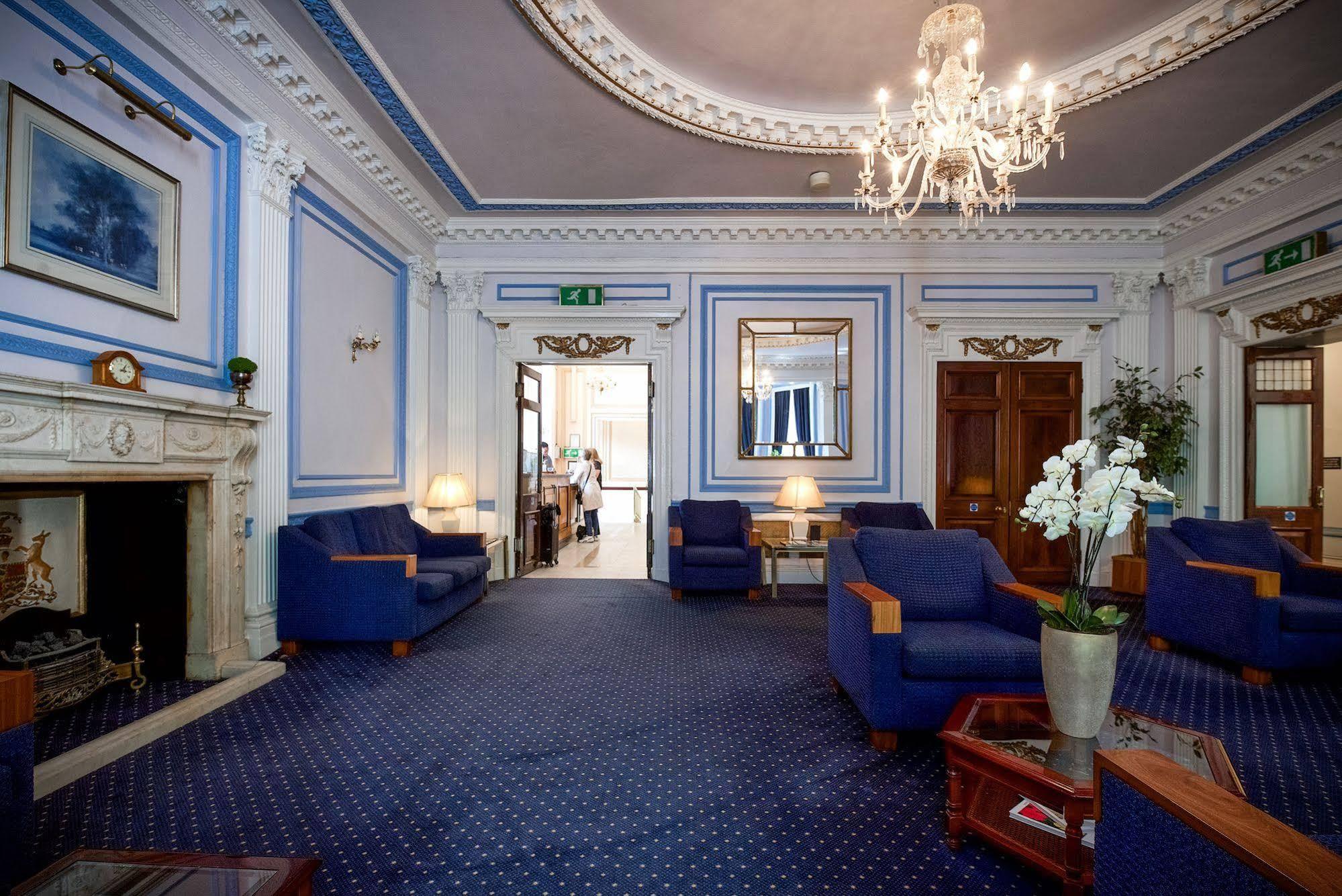 Hotel The Columbia Londra Esterno foto